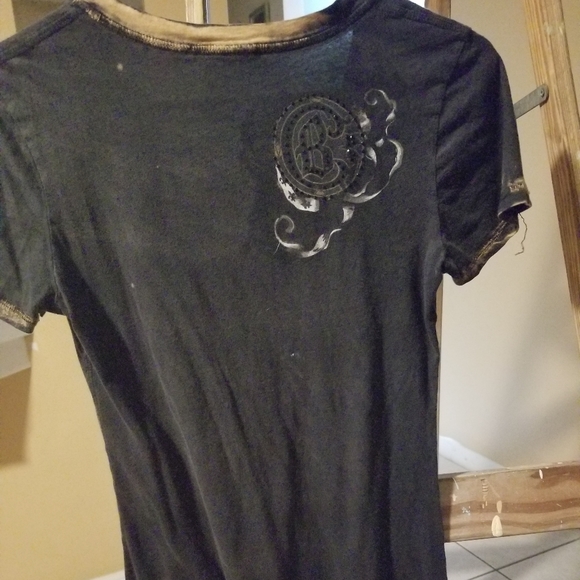 Distressed tee - Picture 2 of 3